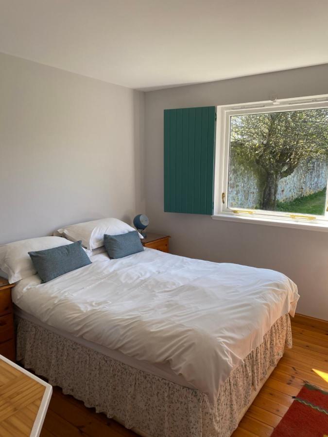 Gorton House And Holiday home *